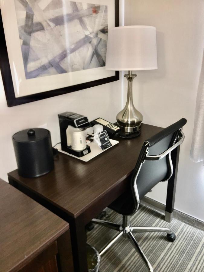 Wingate By Wyndham Jfk Airport, Far Rockaway Ny Hotel New York Ngoại thất bức ảnh