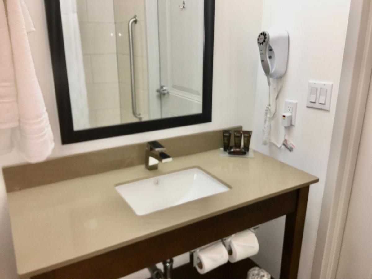 Wingate By Wyndham Jfk Airport, Far Rockaway Ny Hotel New York Ngoại thất bức ảnh