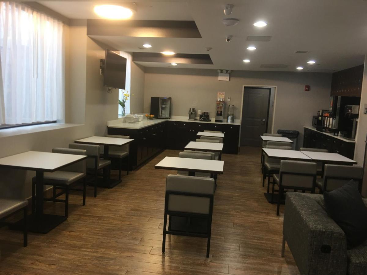 Wingate By Wyndham Jfk Airport, Far Rockaway Ny Hotel New York Ngoại thất bức ảnh